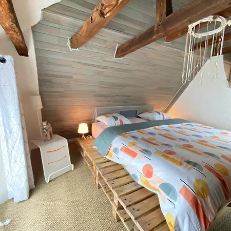 Belle Avec Piscine Et Jacuzzi Rum i privatbostad Alvignac
