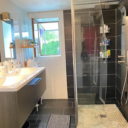 Belle Avec Piscine Et Jacuzzi