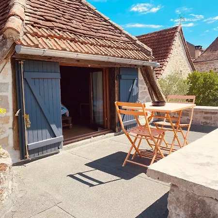 Belle Avec Piscine Et Jacuzzi Rum i privatbostad Alvignac